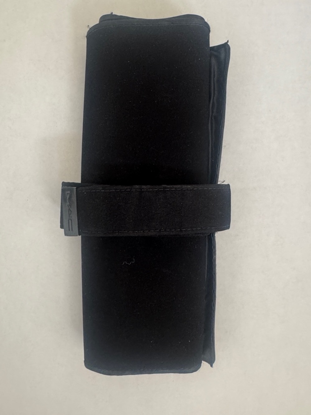 MAC Cosmetics Black Roll-Up Brush Holder